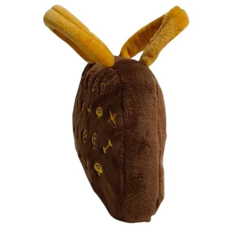 Does your dog diva love to adorn themselves in the latest luxury fashion accessories? Then look no further, we have the ultimate gift for your pooch the Chewy Louis Handbag Plush Dog Toy.