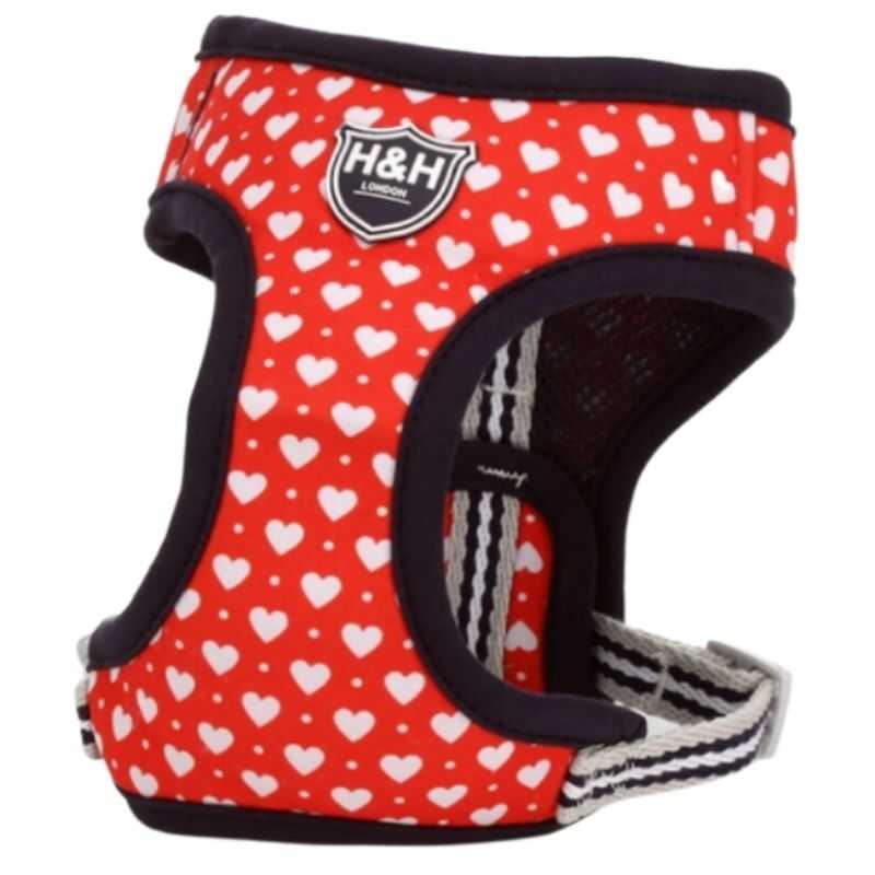 Your pet will feel comfortable in this Hugo & Hudson Soft Padded Red Heart Dog Harness.  The design helps to prevent pulling and pressure around your dog’s neck. 
