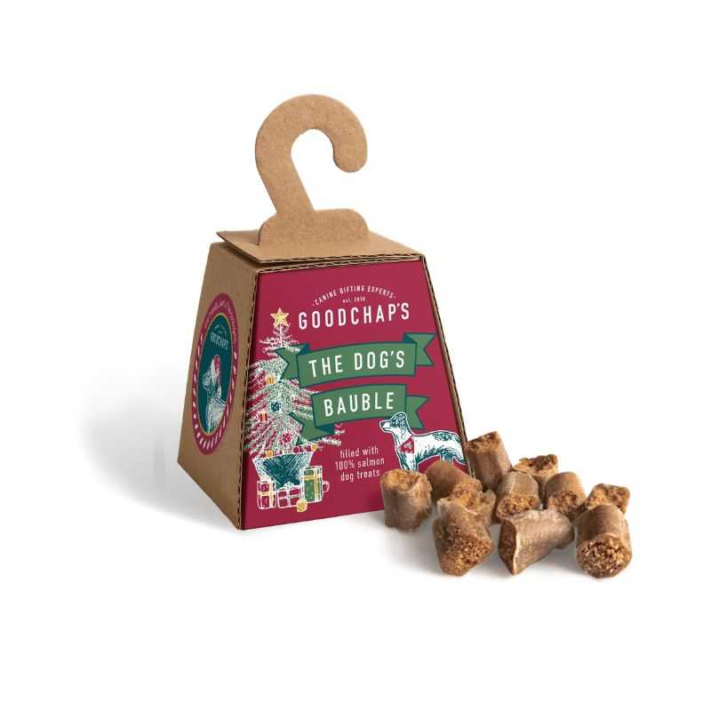 The Dog's Bauble is a natural dog treat filled with 100% salmon. The perfect Christmas tree gift for your dog on the big day. Only natural ingredients with no additives.