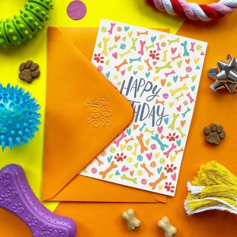 All birthdays are great - but dog birthdays are more fun! Time to celebrate with your pooch on their special day with this edible greeting card for dogs.