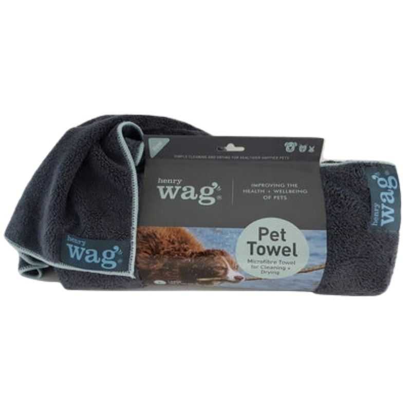 A luxurious microfibre cleaning and drying dog towel that easily removes dirt and water from your pet’s coat.