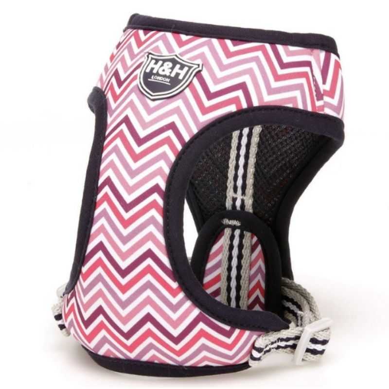 This Hugo & Hudson Pink & Purple Chevron Dog Harnesses design helps to prevent pulling and pressure around your dog’s neck. With adjustable sides, this will give your dog real comfort when they are out on their daily walk.