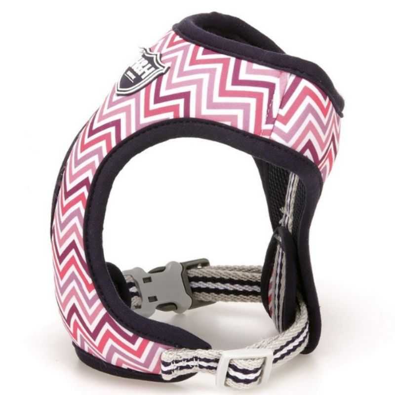 This Hugo & Hudson Pink & Purple Chevron Dog Harnesses design helps to prevent pulling and pressure around your dog’s neck. With adjustable sides, this will give your dog real comfort when they are out on their daily walk.